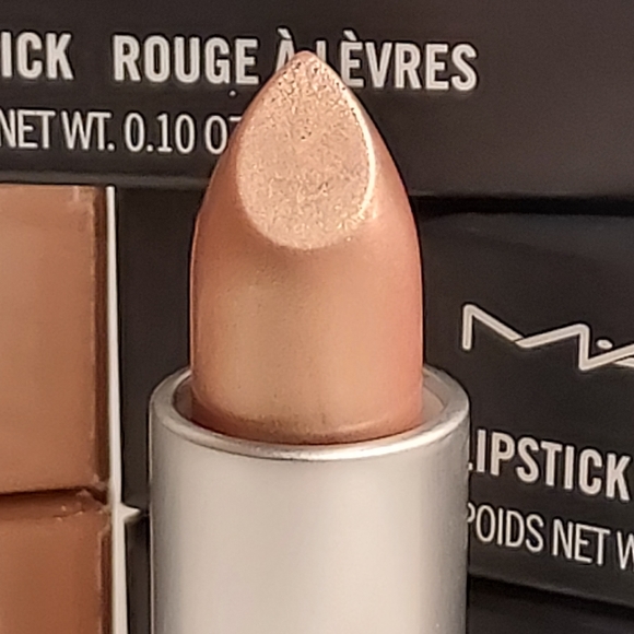 MAC Frost Lipstick *310 GEL* / .10 oz / New in box - Picture 3 of 5